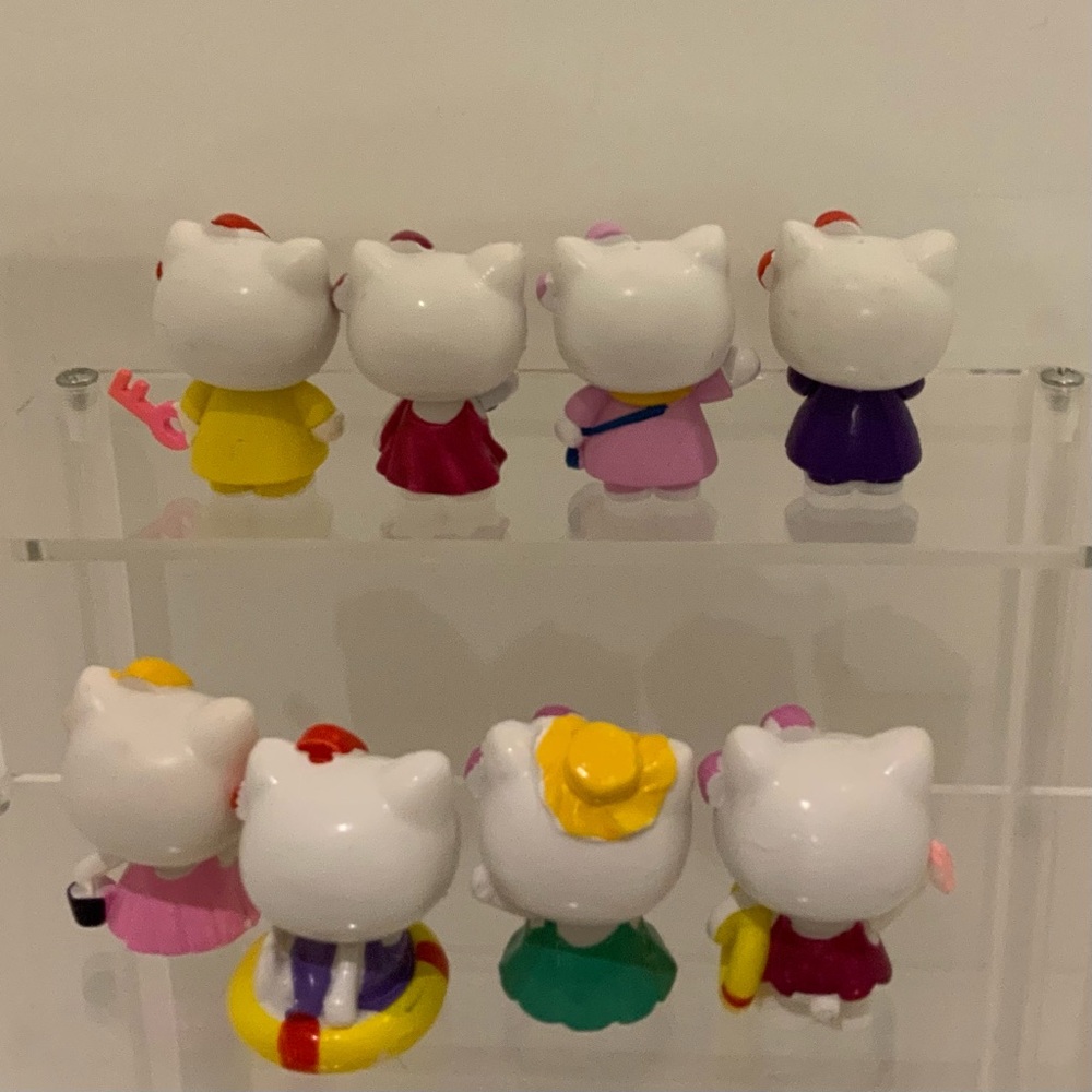 Hello Kitty Collection - Picture 2 of 16